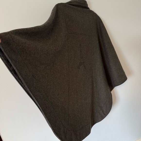 Paris Wool Blend Poncho Cape Coat Large by Suzanne Goudezeune - Picture 7 of 15